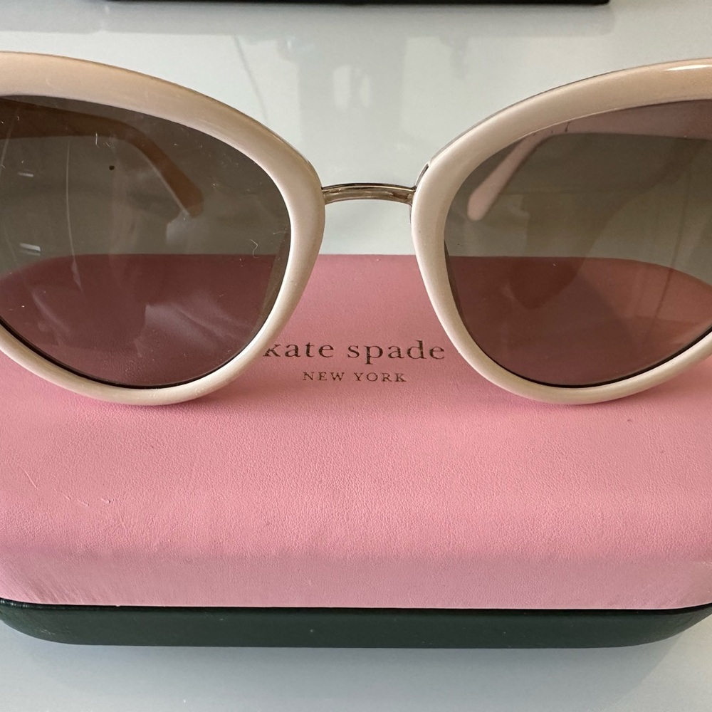 Kate Spade Hillary Sunglasses